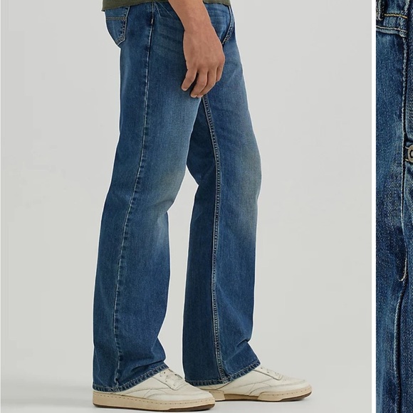 Wrangler Authentics Relaxed Fit Boot Cut Jeans 34/32 Medium Indigo - Picture 4 of 14